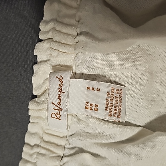 Small white revamped shirt - Picture 3 of 4